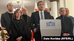 ფრაქცია „ერთიანი ნაციონალური  მოძრაობის“ ბრიფინგი პარლამენტში