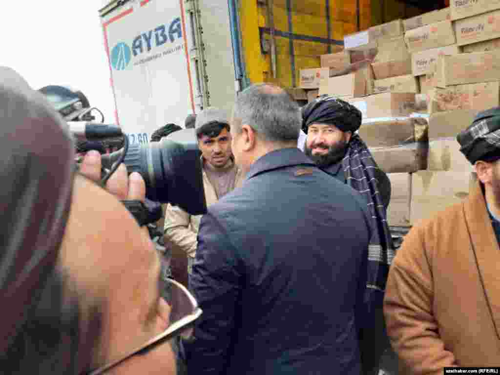 Dabara gatnaşanýanlar.&nbsp;