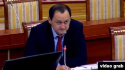 Нурбек Жениш.