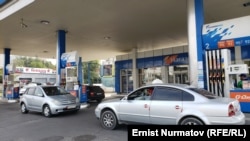 Одна из автозаправочных станцмй в Бишкеке.