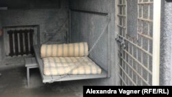 Копието на килията, обитавана от Алексей Навални, когато е изолиран.