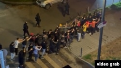 В России после теракта в «Крокусе» участились случаи запугивания, дискриминации, задержаний и миграционной бюрократии, что ухудшило жизнь всех выходцев из Центральной Азии, в особенности таджиков