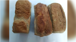 Diňle: Aşgabatly alyjy çöregi 'bikanun satan' dükan satyjysy bilen ýakalaşdy
