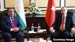 Эмомали Рахмон жана Режеп Тайып Эрдоган. 2017-жыл.