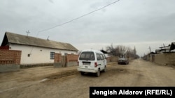 Айкыз Калмурза кызы туулуп-өскөн үй. Кара-Бак айылы