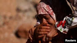 Зилзалада жакынын жоготкон келин. 