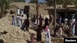 În ianuarie, lovituri aeriene pakistaneze au lovit provincia Sistan-Baluchistan din Iran, în apropierea frontierei dintre cele două țări.