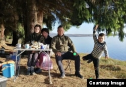 Семья петербуржцев, живущих в Сербии: Елена Копосова и Евгений Мушкин и их два сына