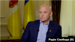 Раніше 25 жовтня в соціальних мережах з’явилося відео нагородження Труханова відзнакою «за вірність українському народові»