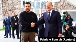 Германският канцлер Олаф Шолц и украинският президент Володимир Зеленски