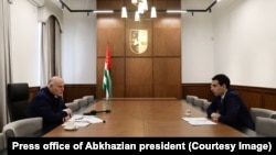 მარცხნიდან: ასლან ბჟანია და ინალ არძინბა