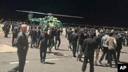 В Махачкале несколько сот человек захватили аэропорт в поисках пассажиров из Израиля