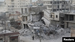 Clădiri avariate de cutremur în orașul Jandaris, controlat de rebeli, Siria, 15 februarie 2023