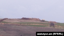 Ադրբեջանցիները խրամատներ են փորում Տեղ գյուղի հատվածում, 30-ը մարտի, 2023թ․