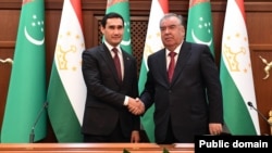 Türkmenistanyň prezidenti Serdar Berdimuhamedow we Täjigistanyň prezidenti Emomali Rahmon 10-njy maýda Duşenbede duşuşdy. 