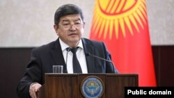 Акылбек Жапаров.