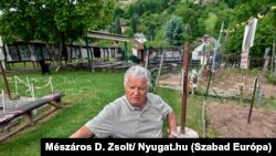 Amikor már szabadon lehetett közlekedni a kilencvenes években, Goják Sándor nyitott egy kisvendéglőt a szőlőhegyen. A titokzatos múlt sokakat érdekelt, és mivel korábban maga is a környéken teljesített szolgálatot, úgy döntött, nem hagyja feledésbe merülni a kettéosztottság éveit