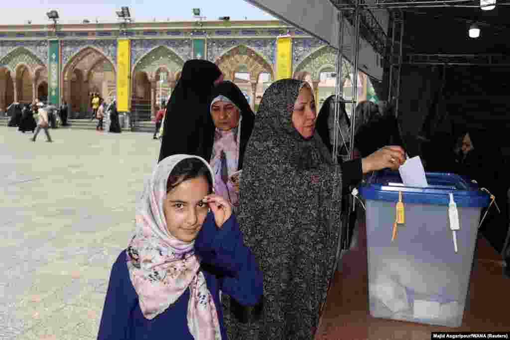 Iranul s-a lăudat mereu cu participarea numeroasă la vot, dar rata scăzută de la ultimele scrutine și protestele de masă pun sub semnul întrebării legitimitatea actualului regim.&nbsp; &nbsp;