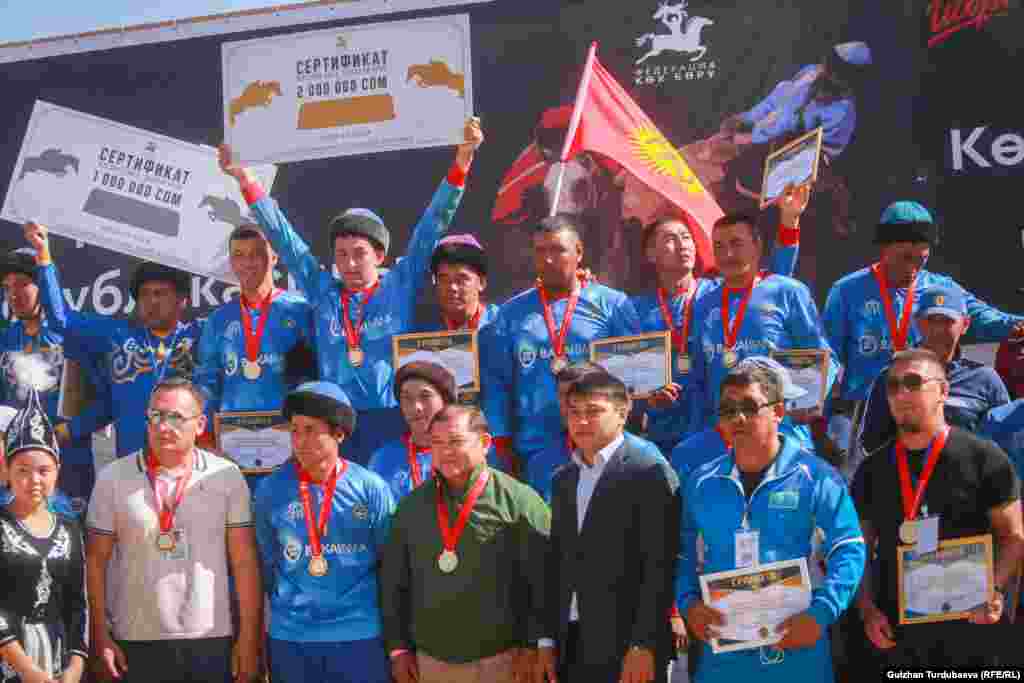 "Ынтымак" командасы.&nbsp;