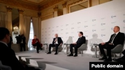 Հայաստանի վարչապետ Նիկոլ Փաշինյանը և Ադրբեջանի նախագահ Իլհամ Ալիևը Մյունխենում, 18-ը փետրվարի, 2023թ.