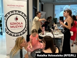 Виставка українських підприємств під час Другого польсько-українського нетворкінгу «Бізнес в місті». Варшава 2024 року