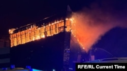 Около една трета от сградата на комплекса е била обхваната от пожар при нападението. 13 000 кв. метра площ е била засегнатата от пламъците. 160 тона вода са били използвани от хеликоптерите, участвали в гасенето, което продължи цяла нощ