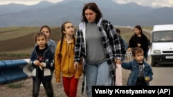 Карабактан качкан армяндар. 26-сентябрь 2023-жыл