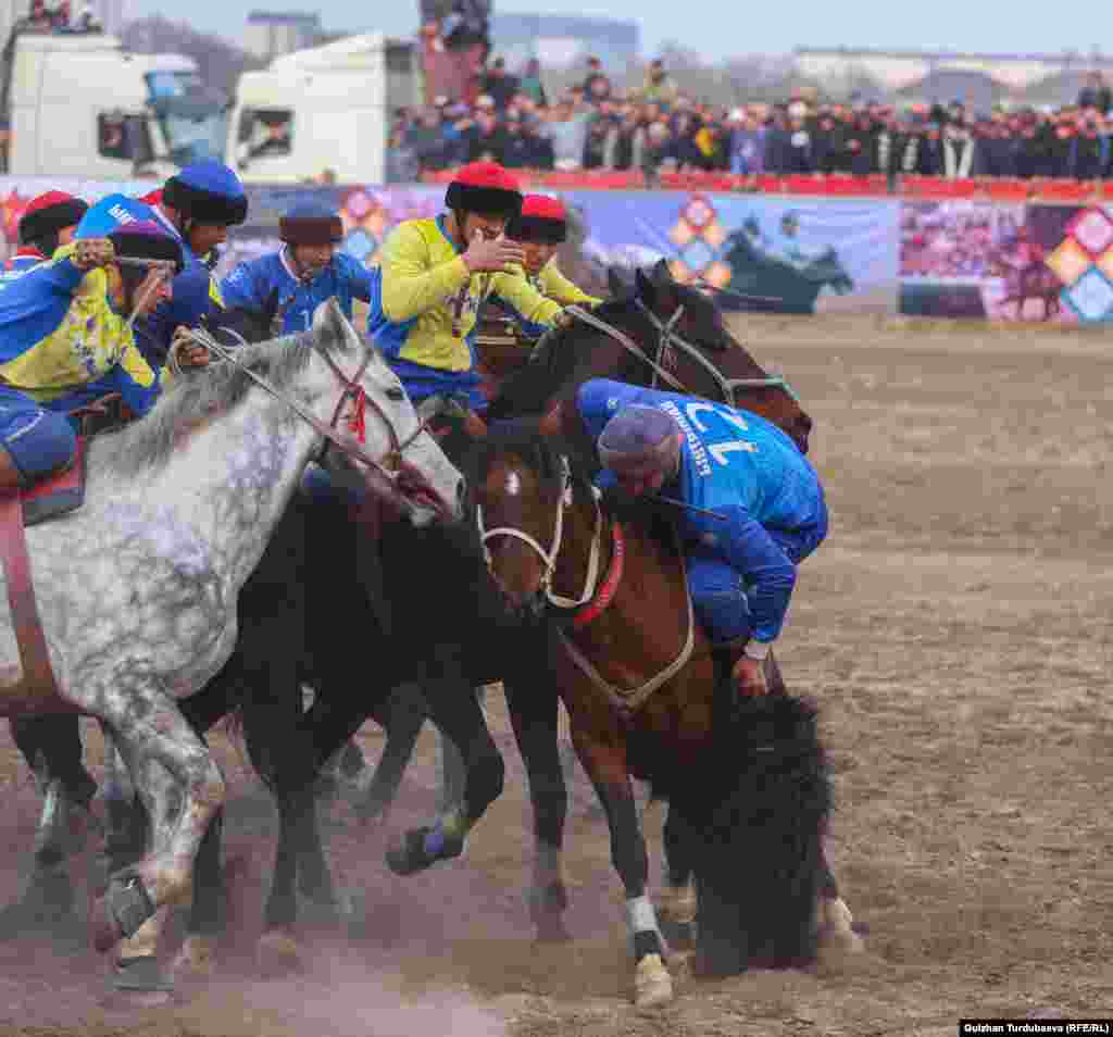 Экинчи таймда да "Ынтымактын" оюнчулары атаандашынын тайказанына дагы эки улак салды. Бул ирет&nbsp;Өмүрбек Эсен уулу&nbsp;өзгөчөлөндү.
