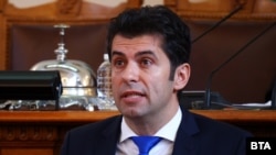 Кирил Петков в парламента