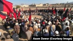 په شمالي وزیرستان کې د ملي جمهوري غورځنګ پلویان د احتجاج پر مهال ـ د فبرورۍ ۱۳مې انځور