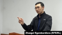 Ырыс Жекшеналиев. 