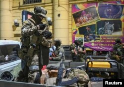 Luftëtarët e Wagnerit në Rostov-on-Don, më 24 qershor.