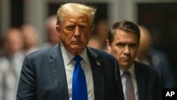 Fostul președinte SUA, Donald Trump, a fost găsit vinovat pentru falsificarea unor documente într-un proces de influență ilegală.