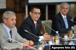 Liviu Dragnea, Victor Ponta și Adrian Năstase - trei dintre foștii premieri ai României.
