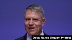 Klaus Iohannis s-a retras pe ultima sută de metri din cursa pentru șefia NATO. Rămâne întrebarea dacă statele de pe Flancul Estic meritau sau nu o funcție importantă privind apărarea, în contextul războiului Rusiei împotriva Ucrainei. 