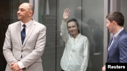 Бернигә дә карамастан, караңгылыкта да ул яктылык эзли, мәрхәмәтлелек нурын өләшә