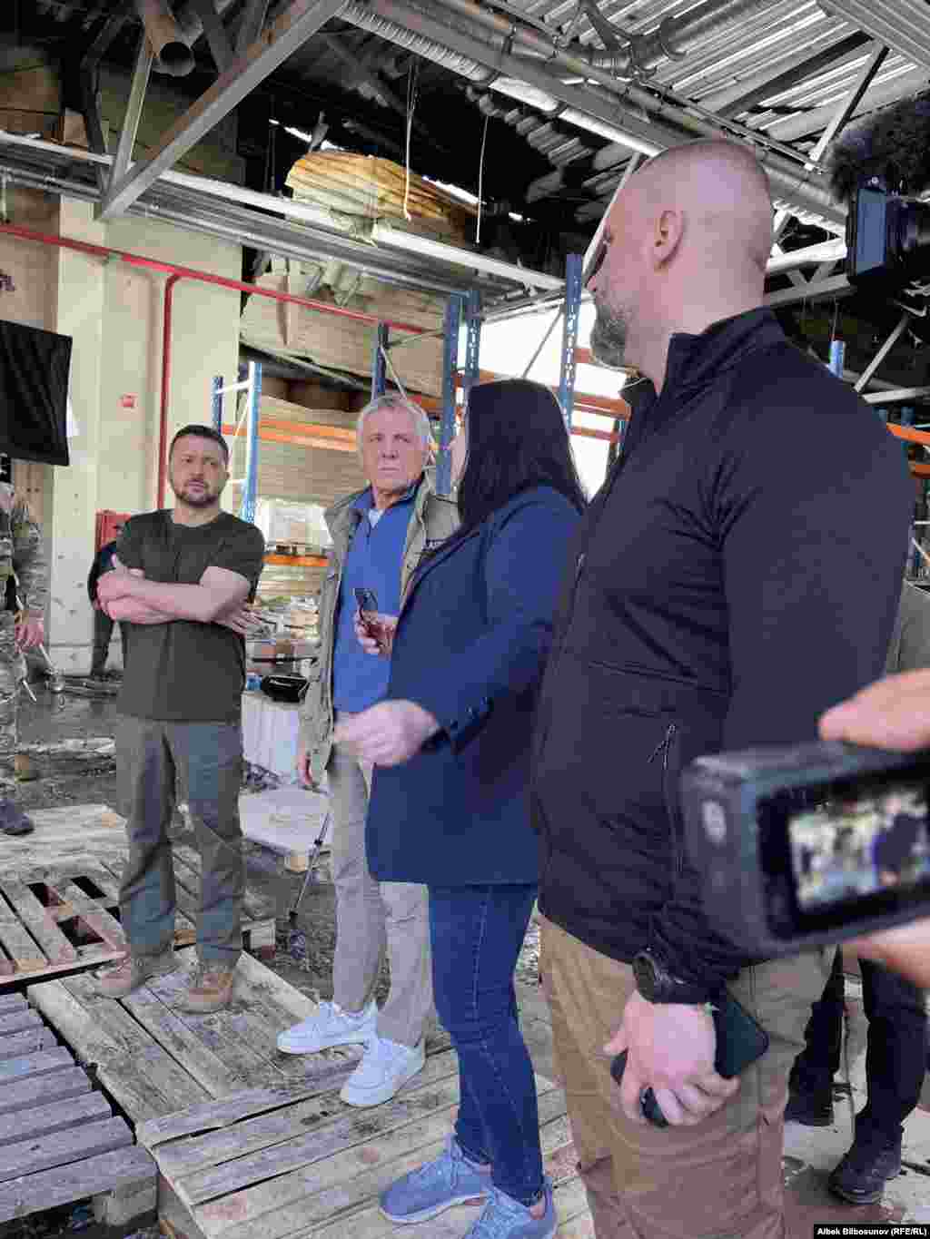 Из-за обстрела в типографии сгорело более 50 тысяч книг на украинском языке.&nbsp; &nbsp;