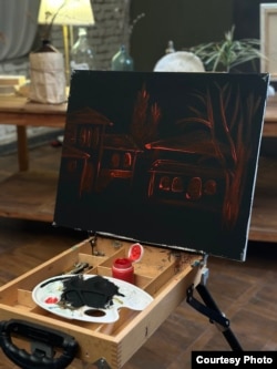 Kyivde «Qırımtatar süitası» içün resim yapıla. Ukrayına, 2024 senesi. F.Kurtmamedovanıñ şahsiy arhivi