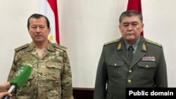 Саймумин Ятимов и Камчыбек Ташиев.