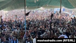 په چمن کې د تاجرانو اتحاديې، مزدورانو او سياسي ګوندونو دا پرلت د اکتوبر پر ۲۱مه پيل کړی دی.