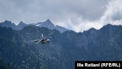 ვერტმფრენი შოვში, სტიქიის ზონაში.