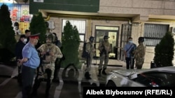 Талапкер Дамира Ниязалиеванын штабын тинтүү учуру. 29-майдан 30-майга караган түн.