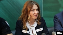 Петя Банкова