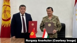 Главы спецслужб Кыргызстана и Таджикистана Камчыбек Ташиев и Саймумин Ятимов. 