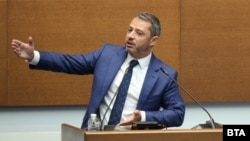 Депутатът Делян Добрев от ГЕРБ е сред вносителите на предложението.