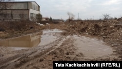 ატალახებული გრუნტის გზა