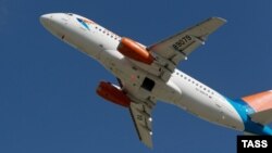 Самолет авиакомпании «Азимут»