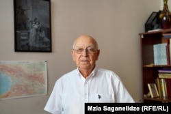 ელგუჯა ხინთიბიძე