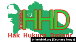 “Hak Hukuga Daýanç” atly hökümete degişli bolmadyk jemgyýetçilik guramasynyň nyşany 