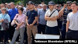 Электрондук коштомо кагазды (ЭТТК) жана электрондук эсеп-фактураны (ЭЭФ) колдонууга каршы акцияга чыккан соодагерлер. 12-июнь, 2024-жыл.